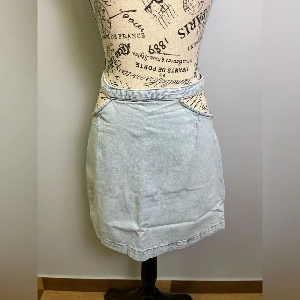WEWOREWHAT Denim Cut Out Mini Skirt NWT Size S